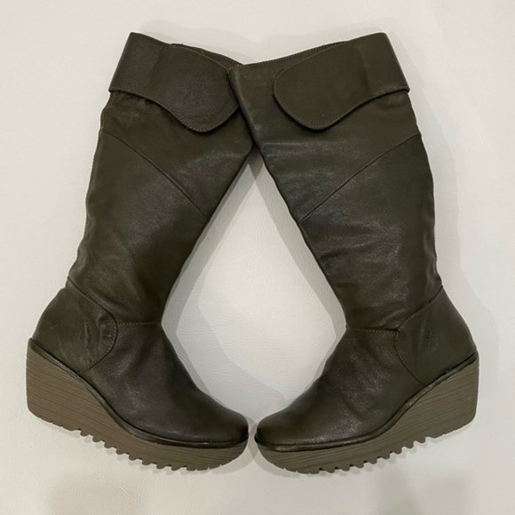 Fly London Yule Leather Wedge High Boot Size 38 bin 3B - Picture 6 of 9